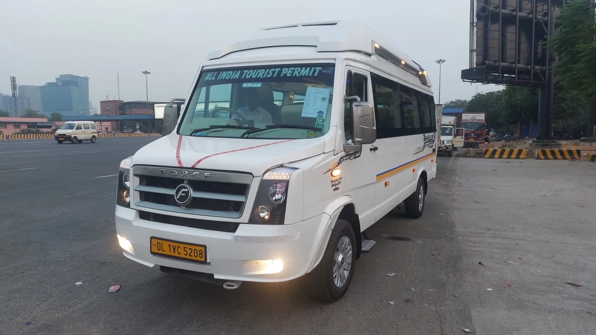 Delhi-Agra-Jaipur Road Trip: Golden Triangle by Car or Tempo Traveller Delhi-Agra-Jaipur Road Trip: Golden Triangle by Car or Tempo Traveller