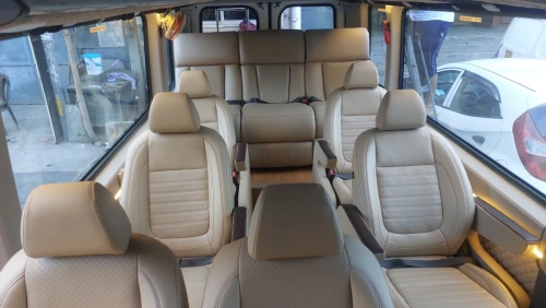 9 Seater Premium Maharaja Force Urbania