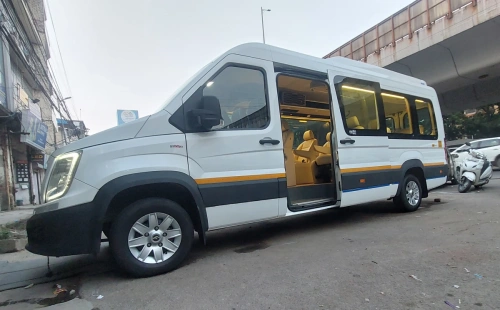 9 Seater Premium Maharaja Force Urbania