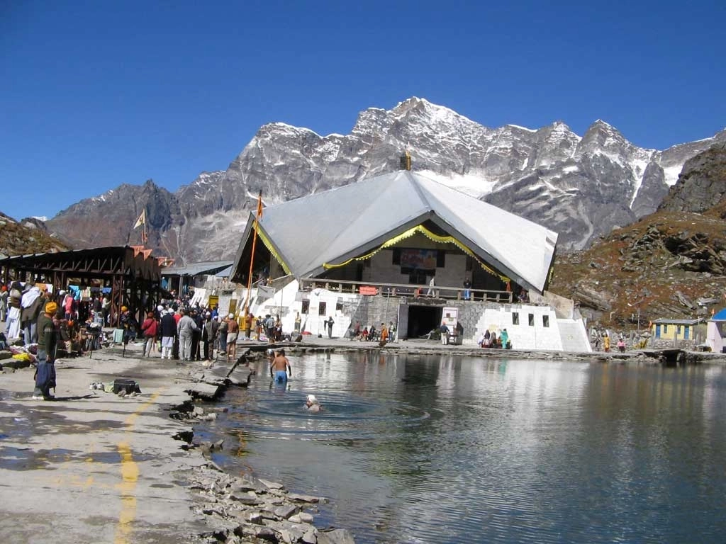Journey to heaven: A trip to Hemkund Sahib with Force Urbania