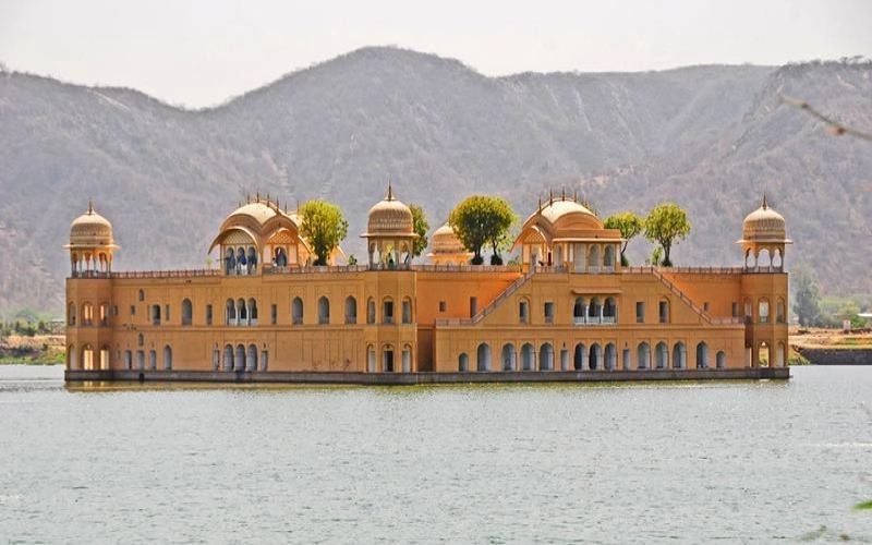 Sweet and delightful: Exploring Jaipur in Force Urbania journey from Delhi Sweet and delightful: Exploring Jaipur in Force Urbania journey from Delhi