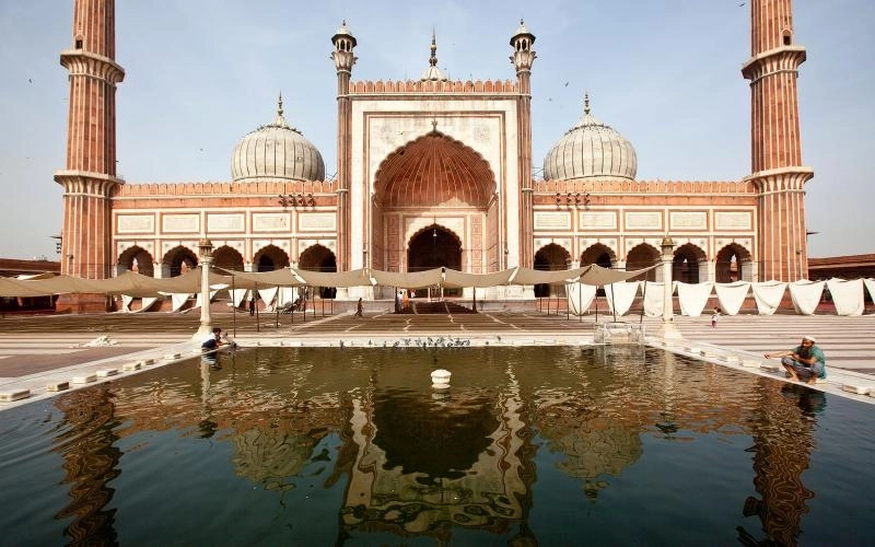 Exploring Delhi in a Day: A Full Day Private Tour