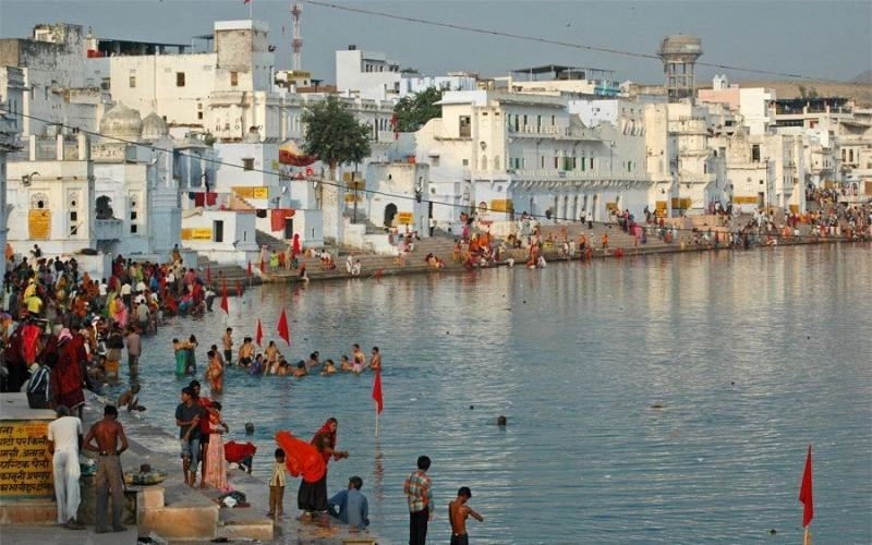 Delhi to Pushkar Road Trip By Car: By Urbania Van Guided Tour Delhi to Pushkar Road Trip By Car: By Urbania Van Guided Tour